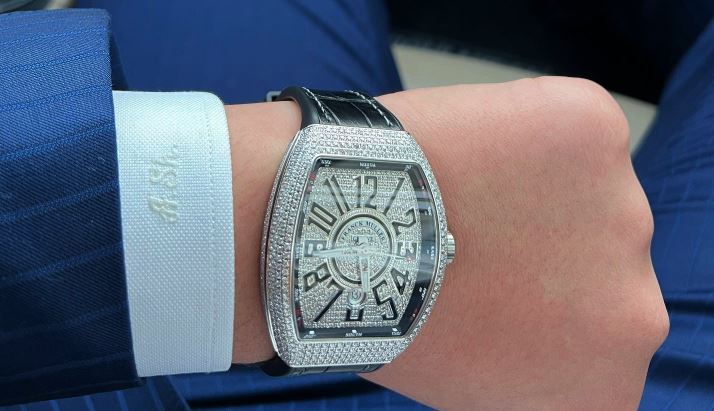 Часы Franck Muller за $38,365 на руке Атаджана Шахарлиева 