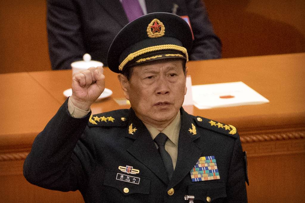 Министр обороны Китая. Фото: Mark Schiefelbein/AP
