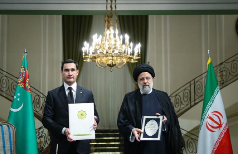Президенты Туркменистана и Ирана договорились о 20-летнем сотрудничестве