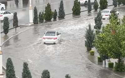 Дожди снова подтопили Ашхабад. Полгода назад в столице открыли комплекс селеотводных сооружений