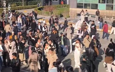 В Стамбуле сотни туркменских студентов протестуют против отчисления
