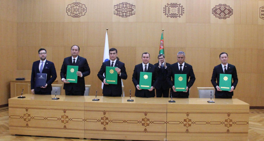 turkmenistan-ebrd-memorandums Меморандумы о взаимопонимании между ЕБРР и ведомствами Туркменистана. Фото МИД